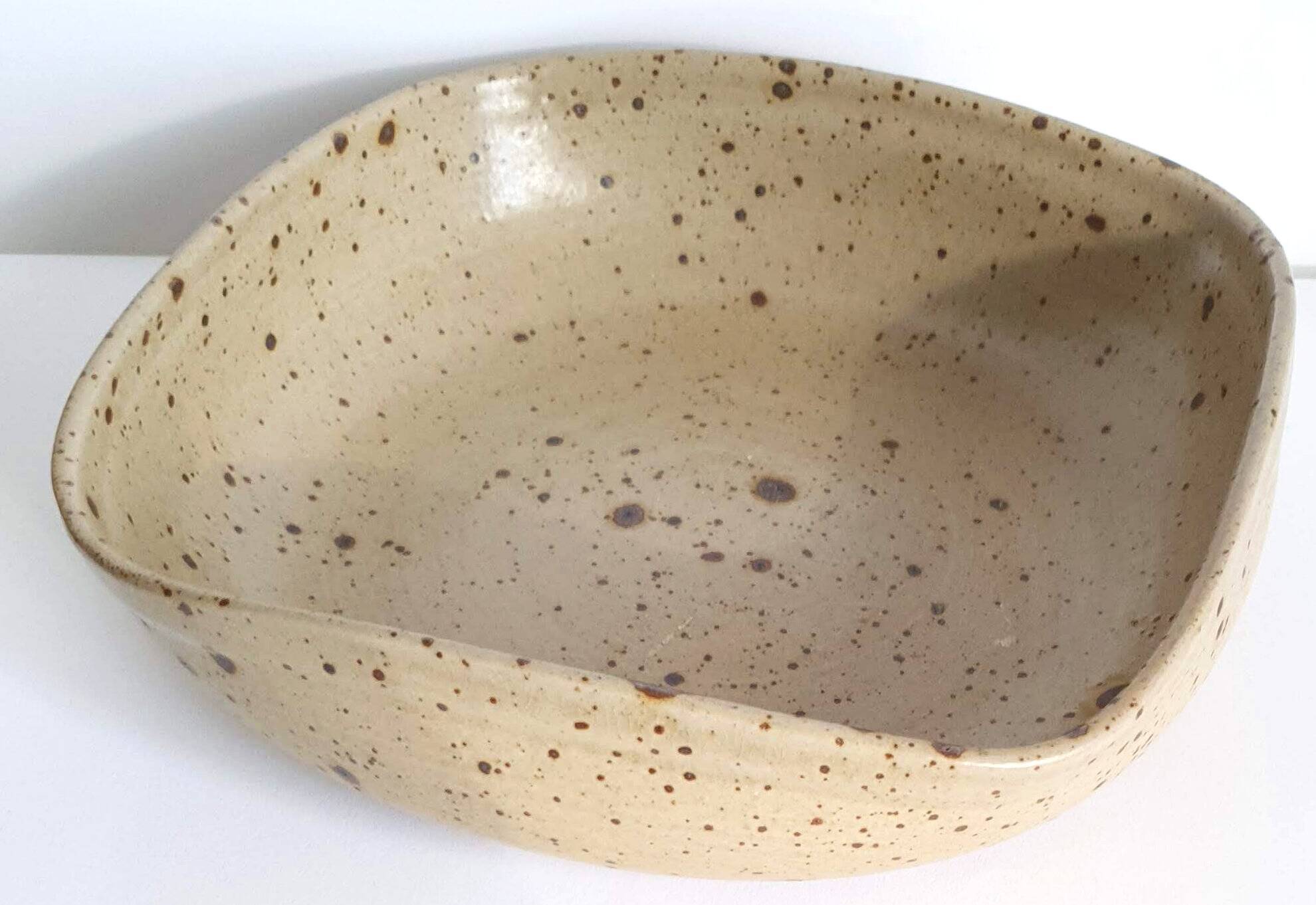 Pyrite stoneware dish
