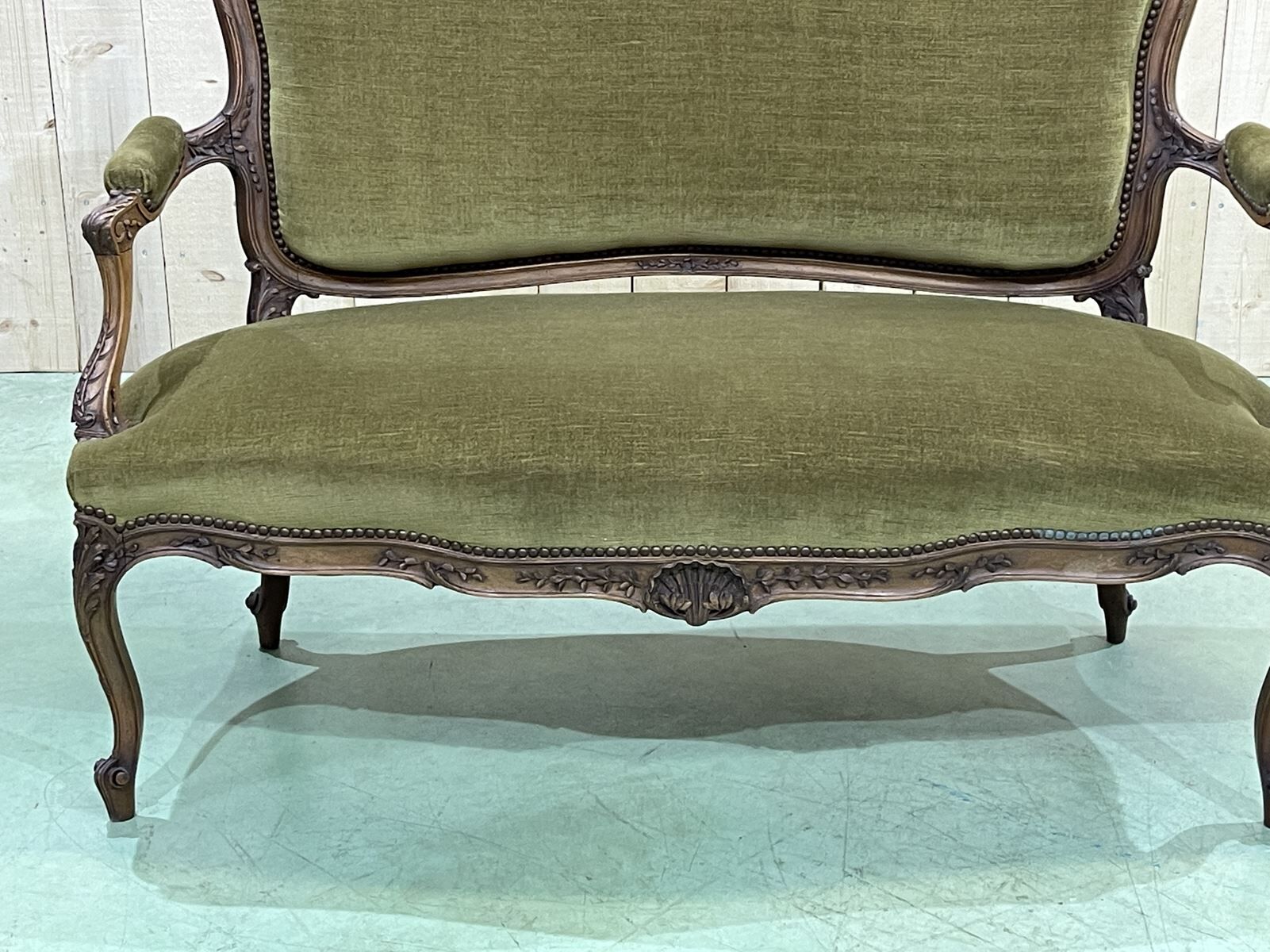 Early 20th century louis XV style bench in walnut