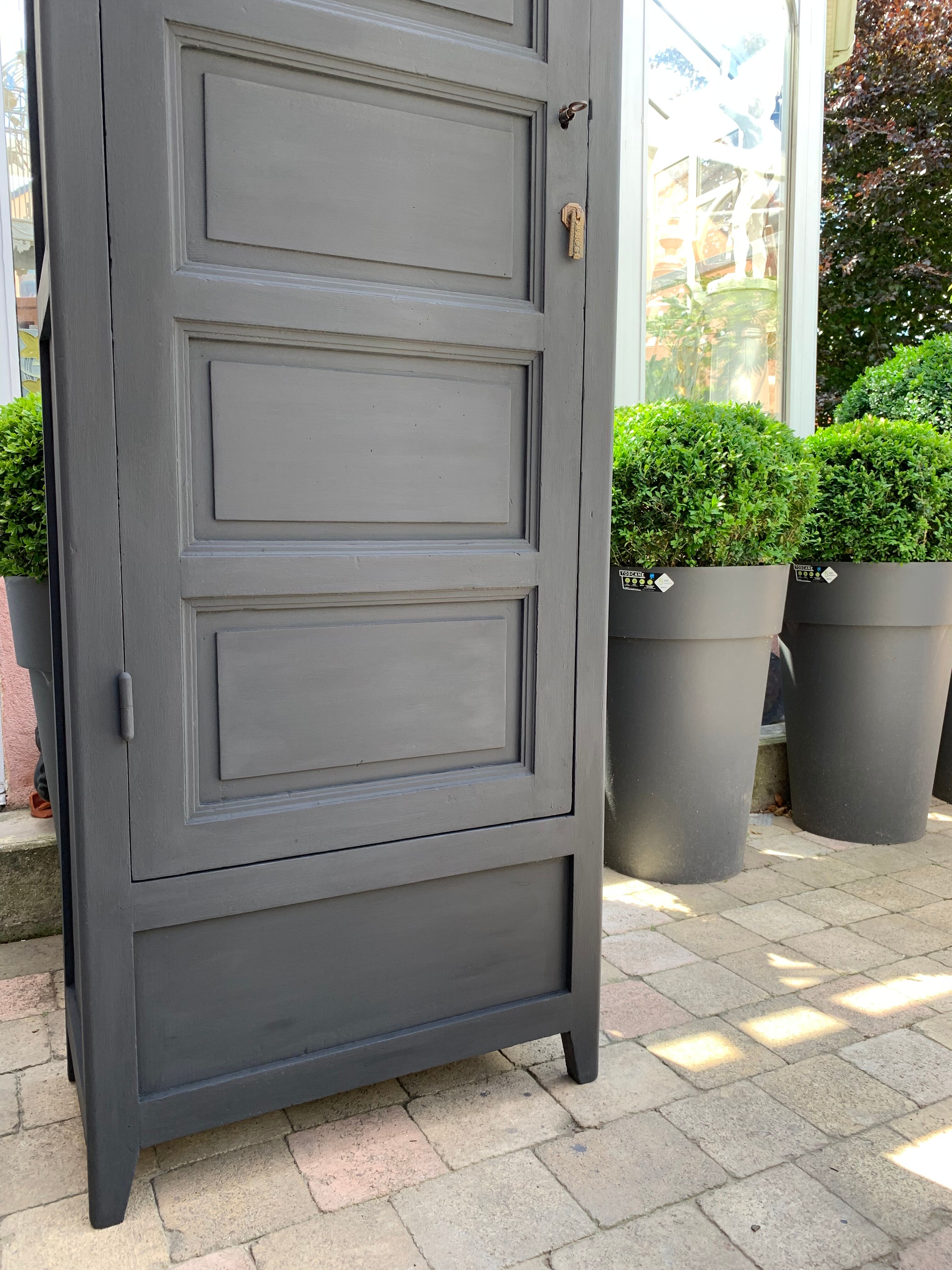 Parisian wardrobe cap 30 's