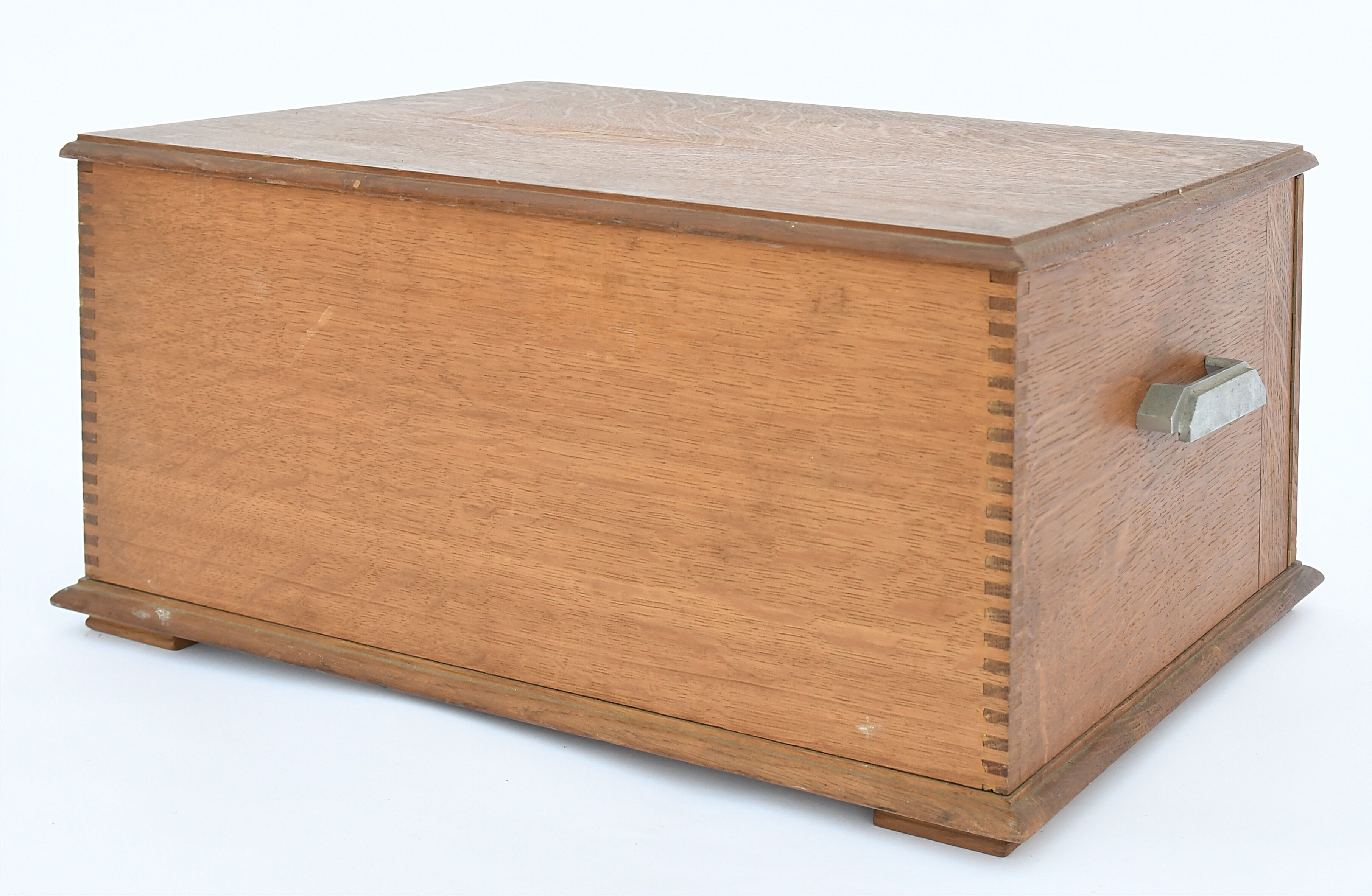 Empty household box