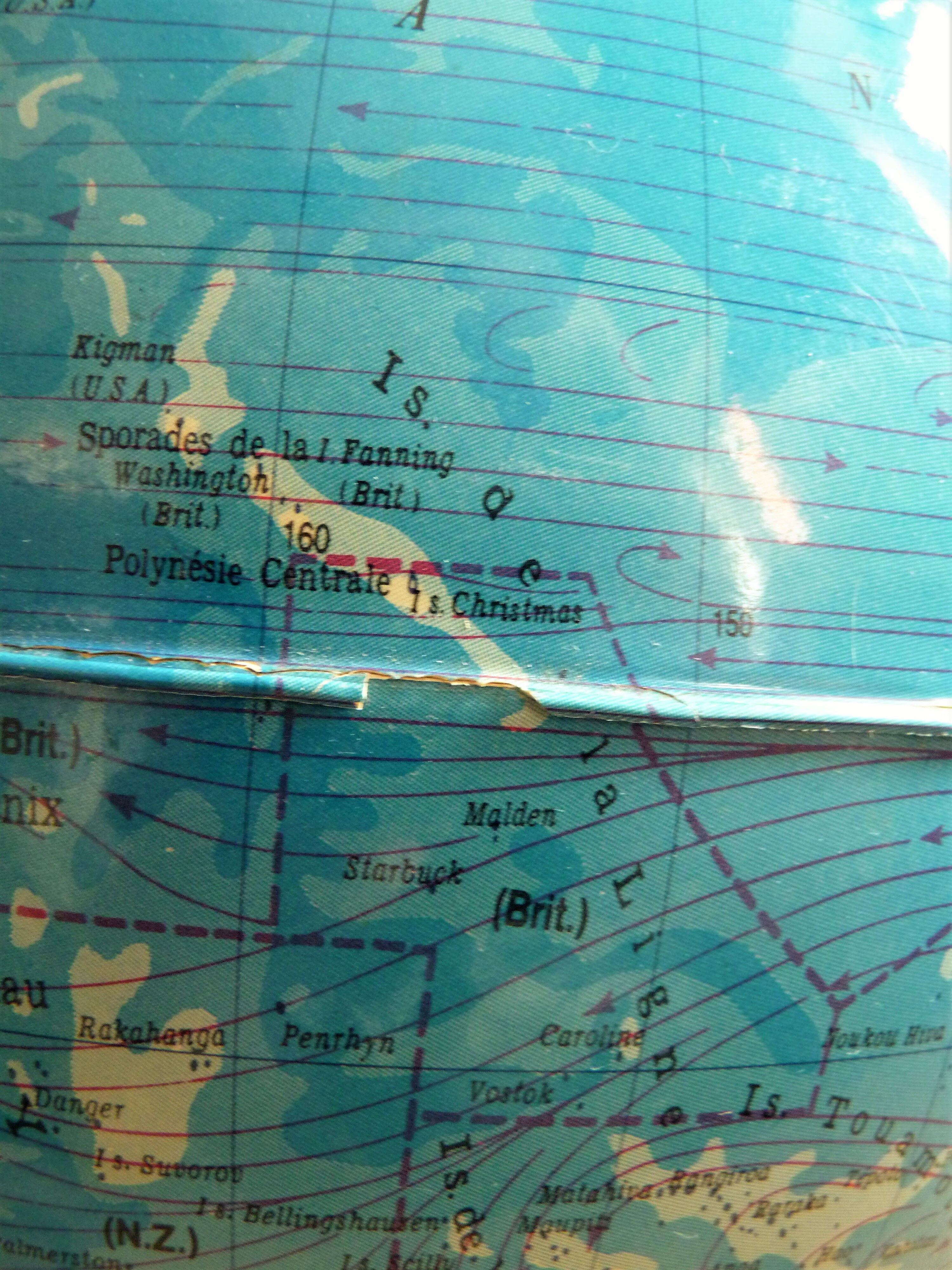 Luminous globe year 80