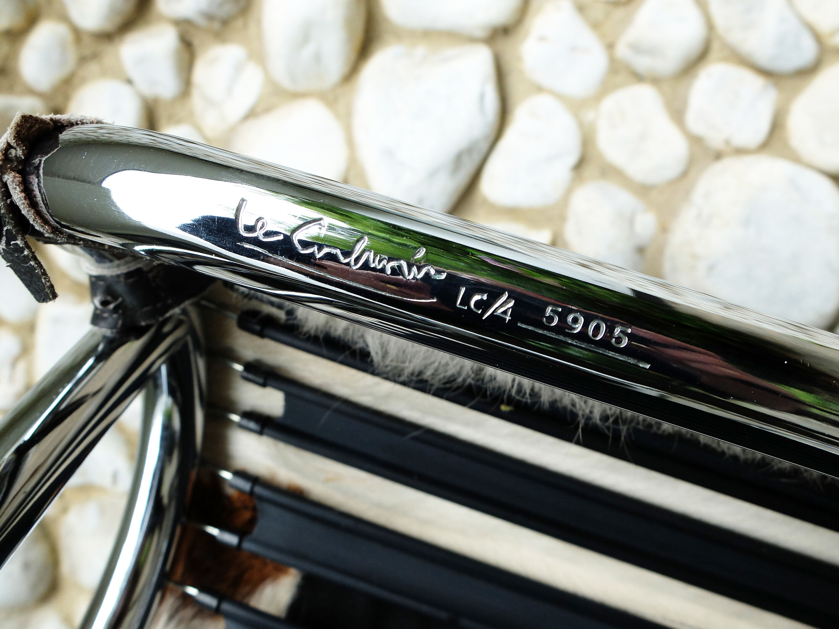 Lounge chair LC4 Cassina by Charlotte Perriand, Le Corbusier and Pierre Jeanneret Vintage 1960s