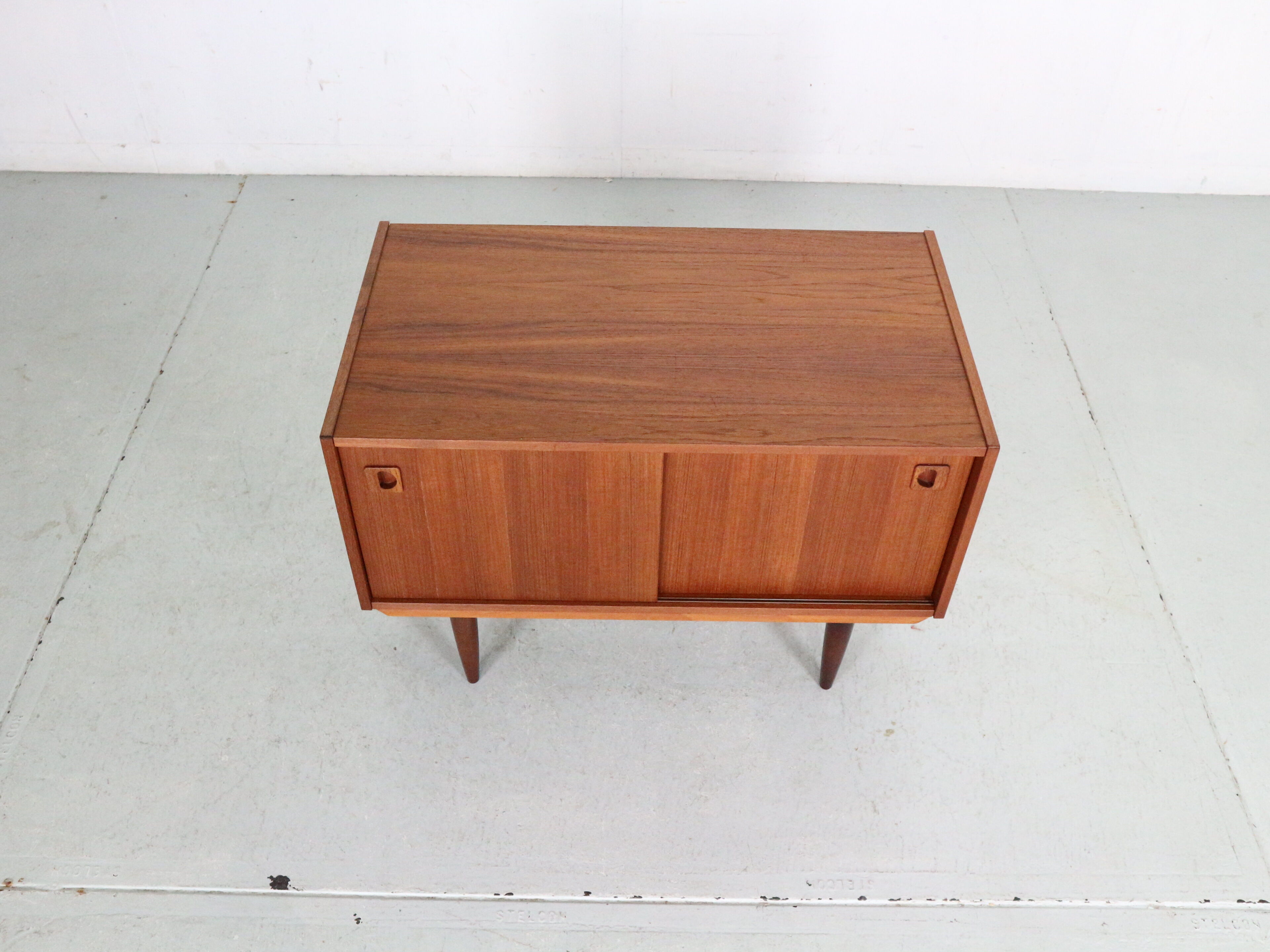 Mid century modern mini teak sideboard, 1960 Denmark