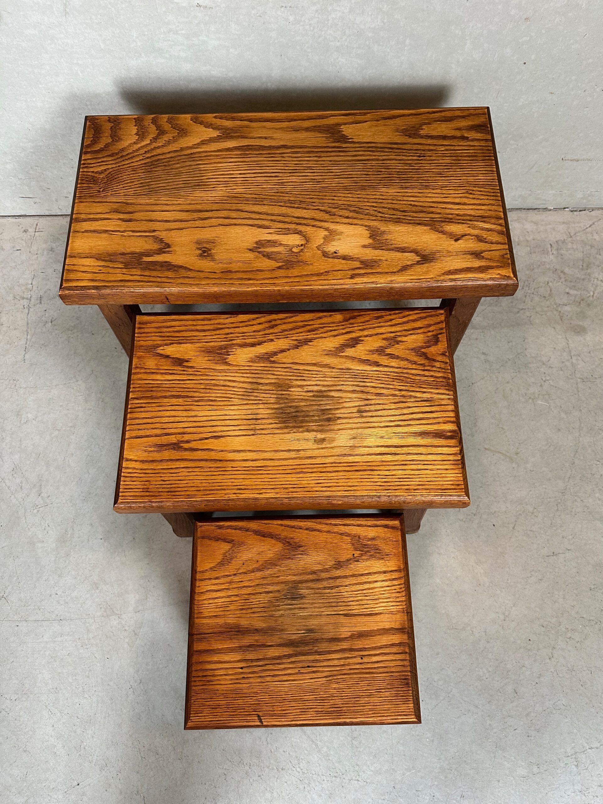 3x brutalist nesting tables – oak