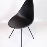 Set Of Four Dining Chairs Model 3110 Made In Black By Arne Jacobsen For Fritz Hansen From 2016s