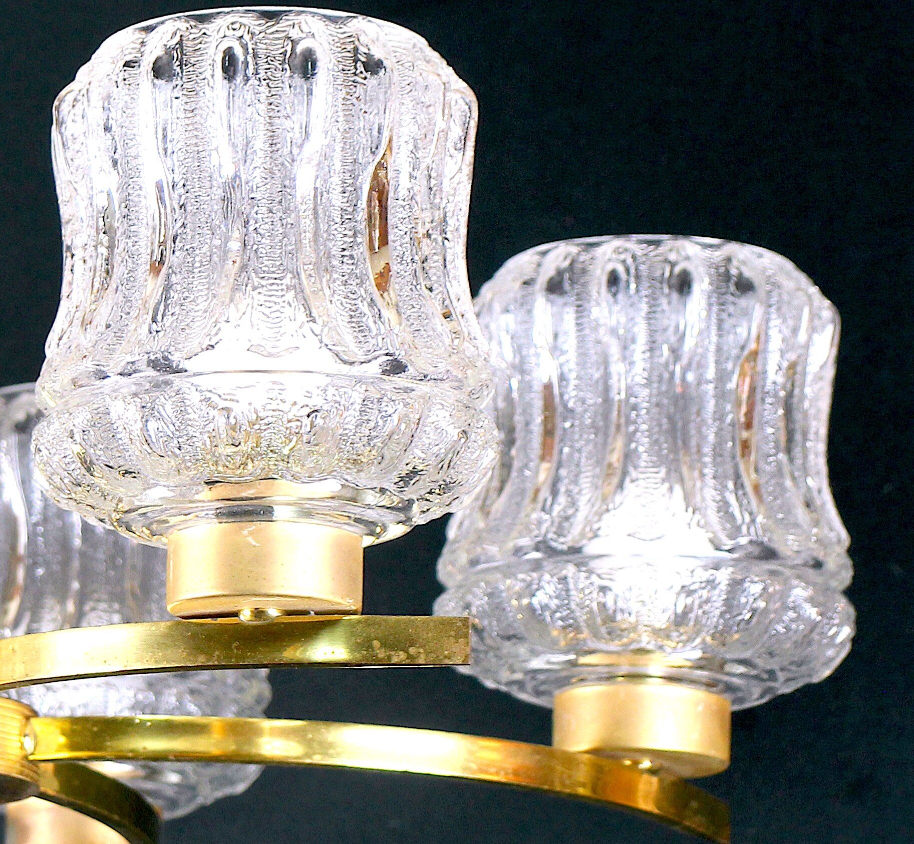 Lustre en verre et cinq bras en laiton courbés, France 1950's