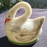 Swan bombonniere in opaline Vallerysthal