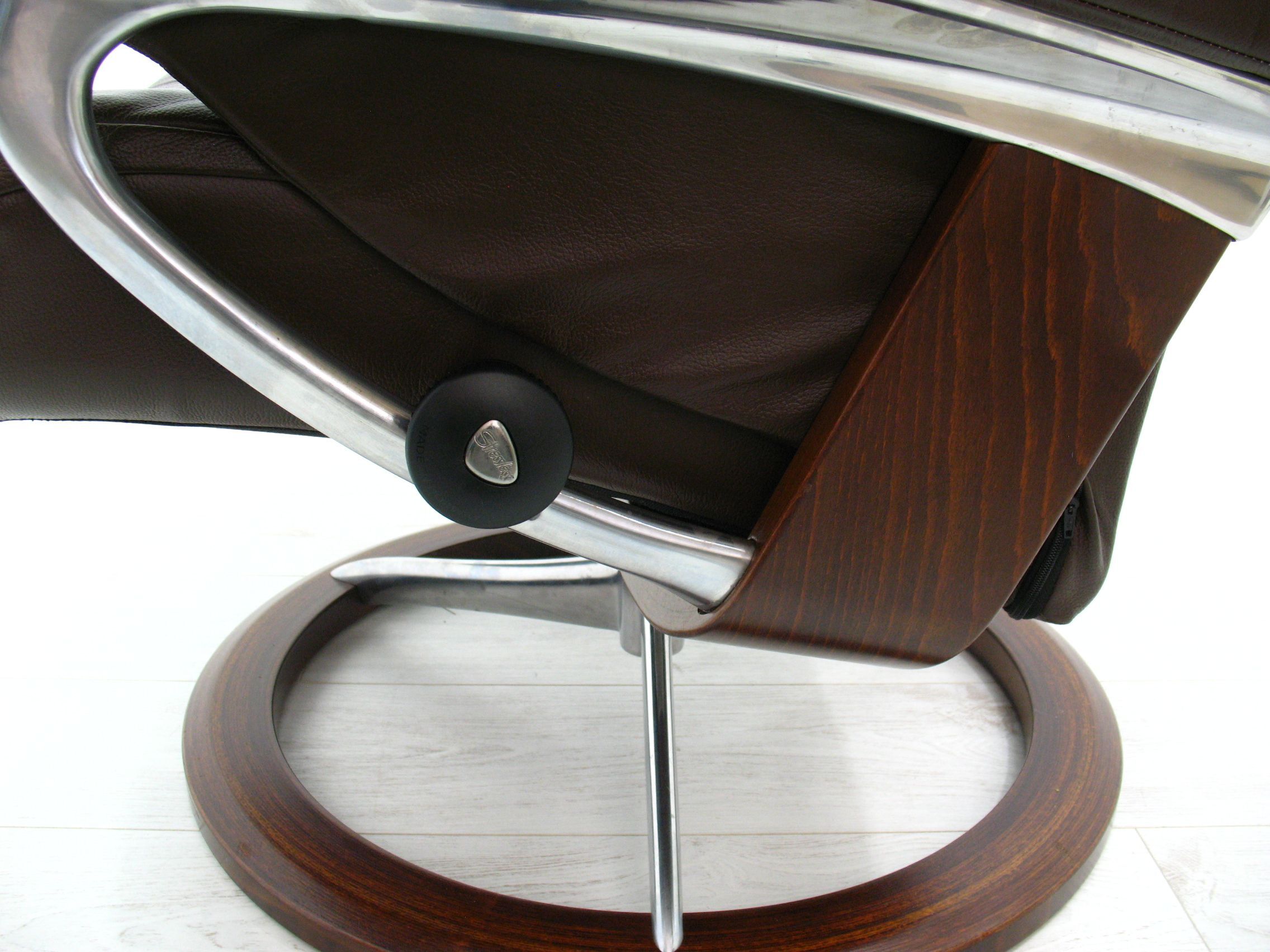 Norwegian Leather Stressless Reno Signature from Ekornes