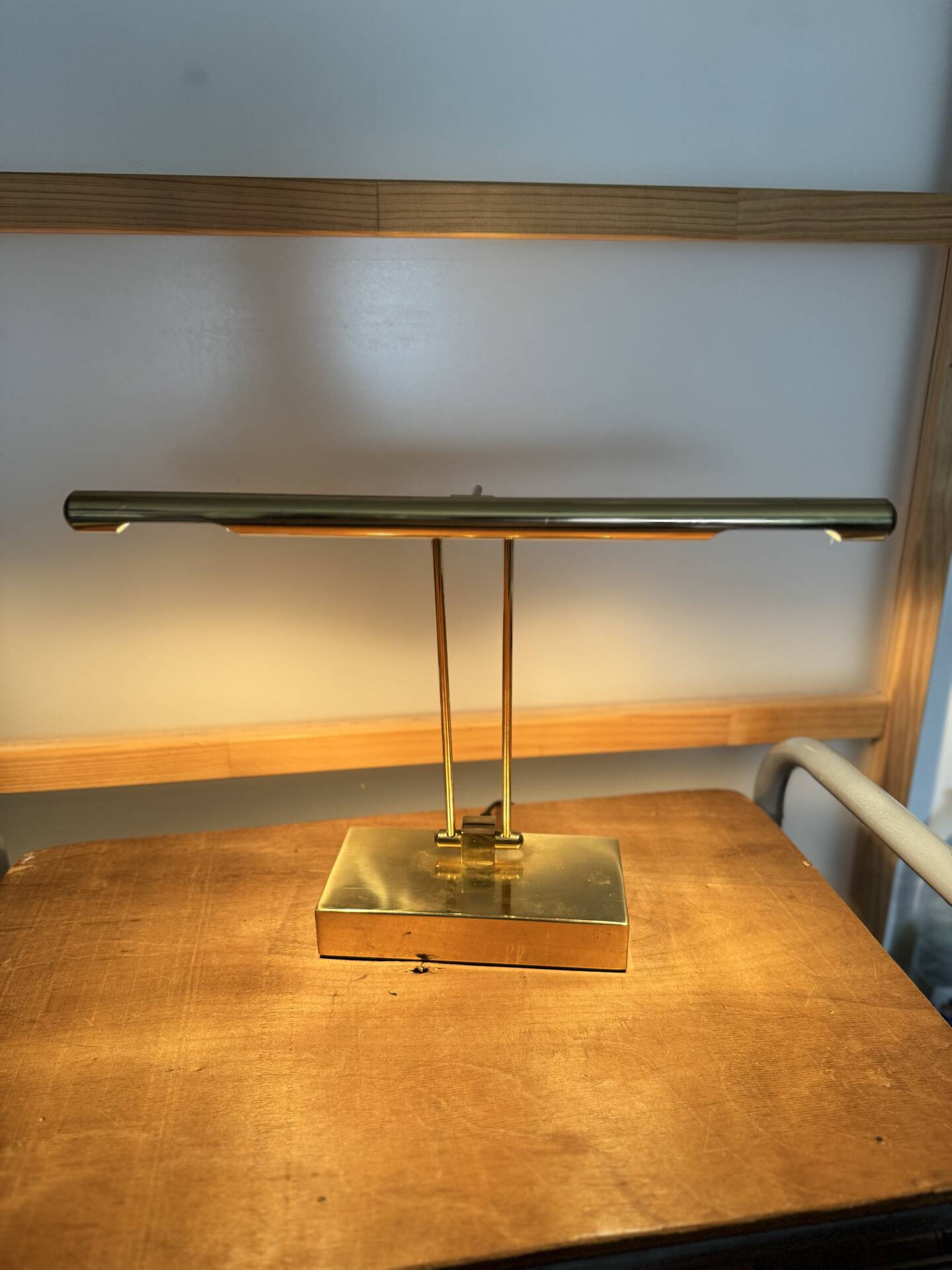 Modernist desk or piano lamp in gilded brass - 1970s/80s