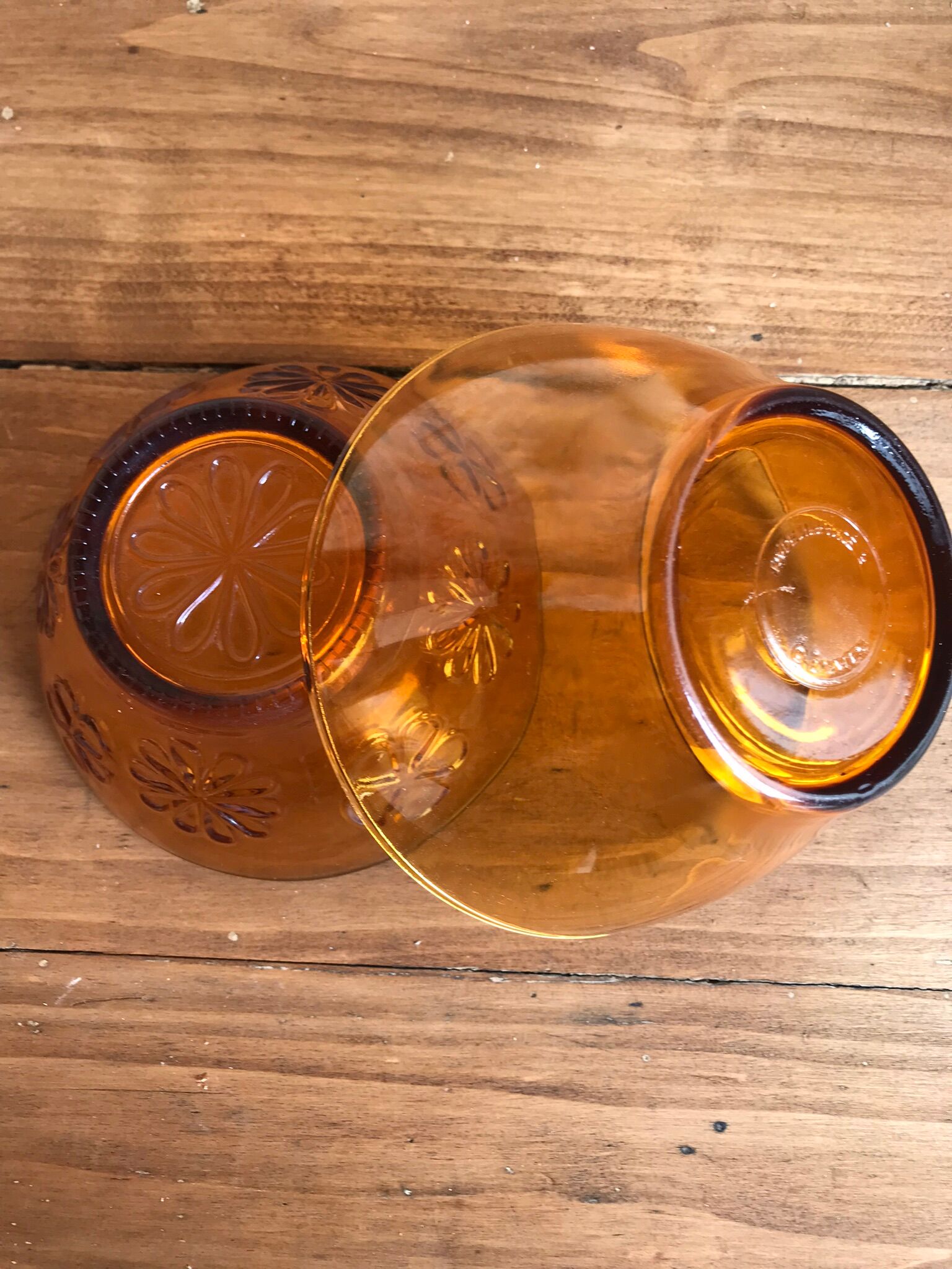 Duo de bols en verre ambré