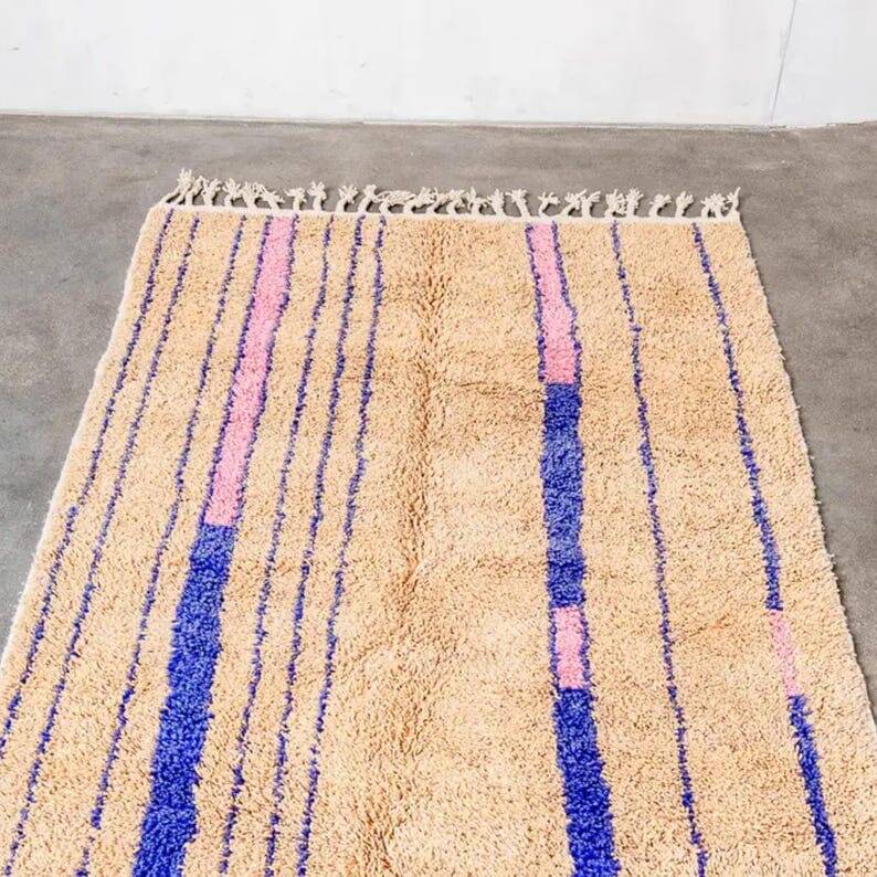Handmade Berber rug in pure wool, size 200 x 300 cm