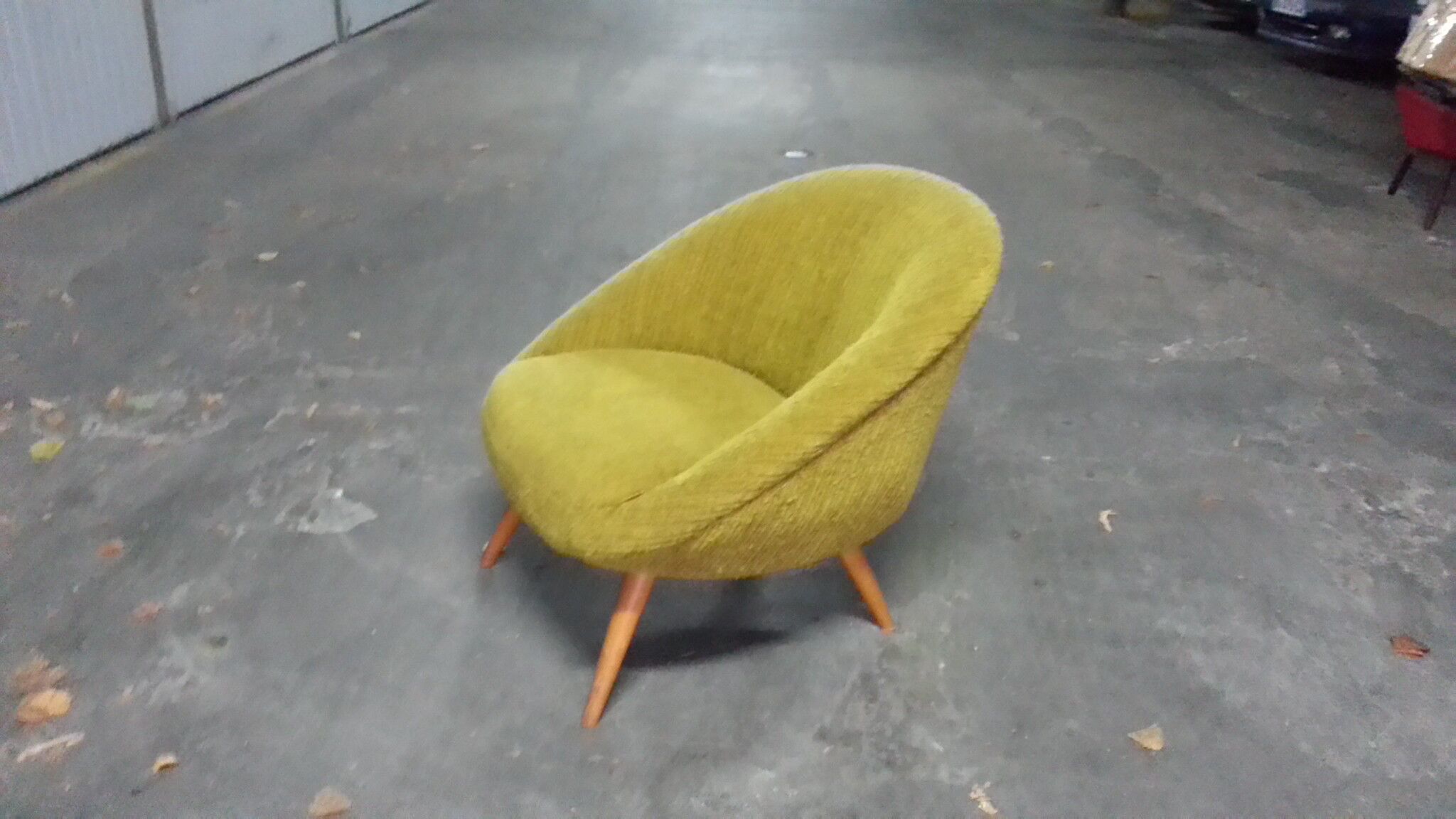 Fauteuil œuf  EGG années 50 style Jean Royere