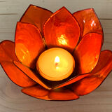 Mother-of-pearl flower candle holder