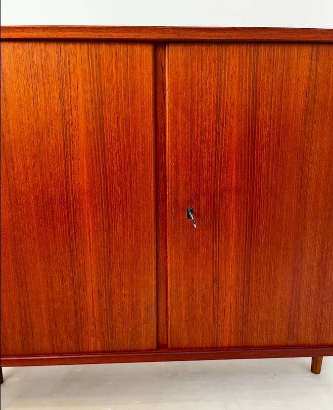 Buffet enfilade étroite scandiinave en teck
