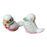Paire d'oiseaux blancs miniatures en céramique ancienne