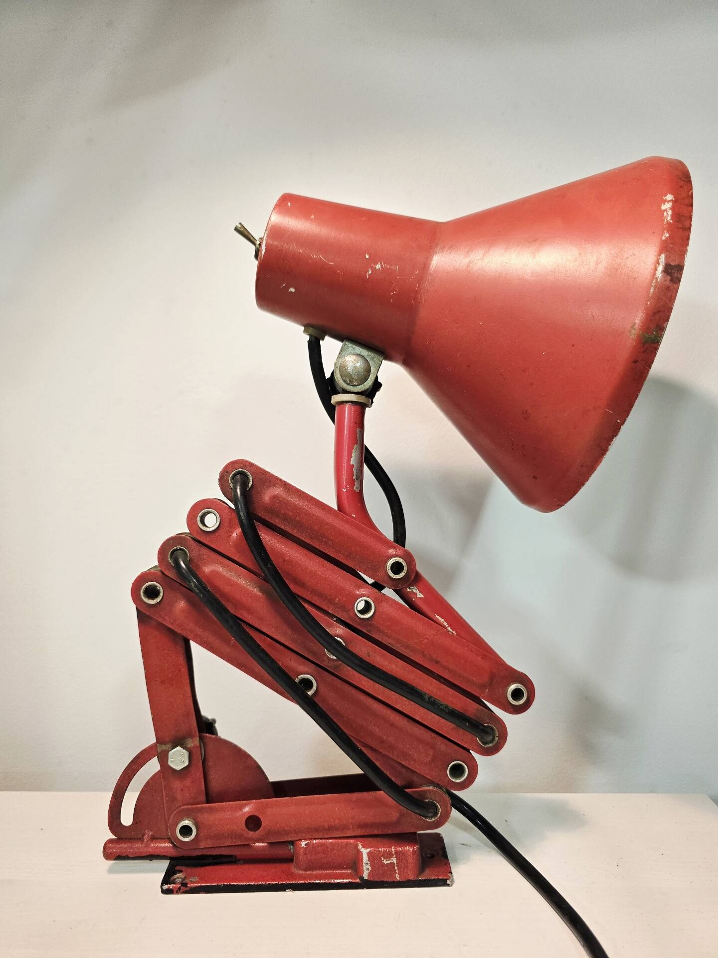 Lampe de bureau/du mur à bras articulé industriel rouge – Lampe de travail en métal réglable