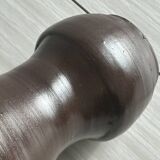 Vase en céramique marron foncé