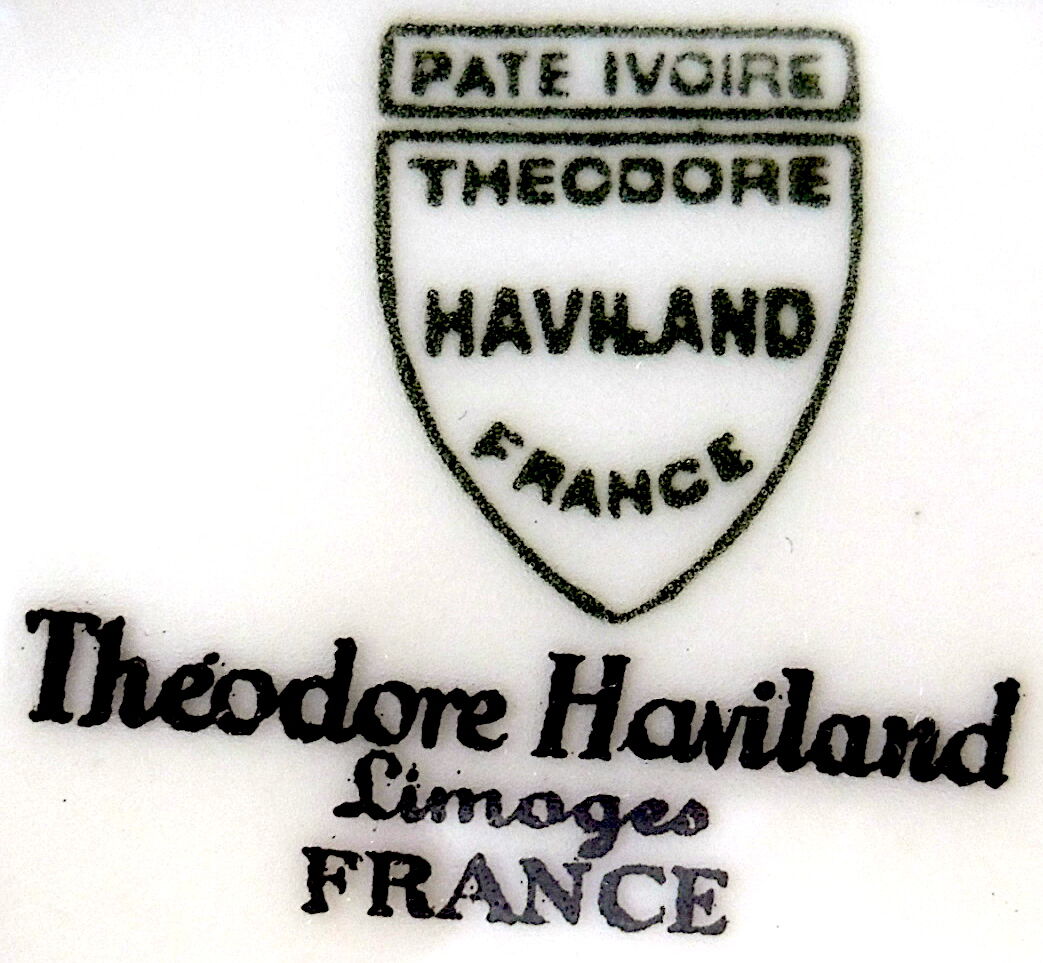 Porcelain dessert service with floral decoration