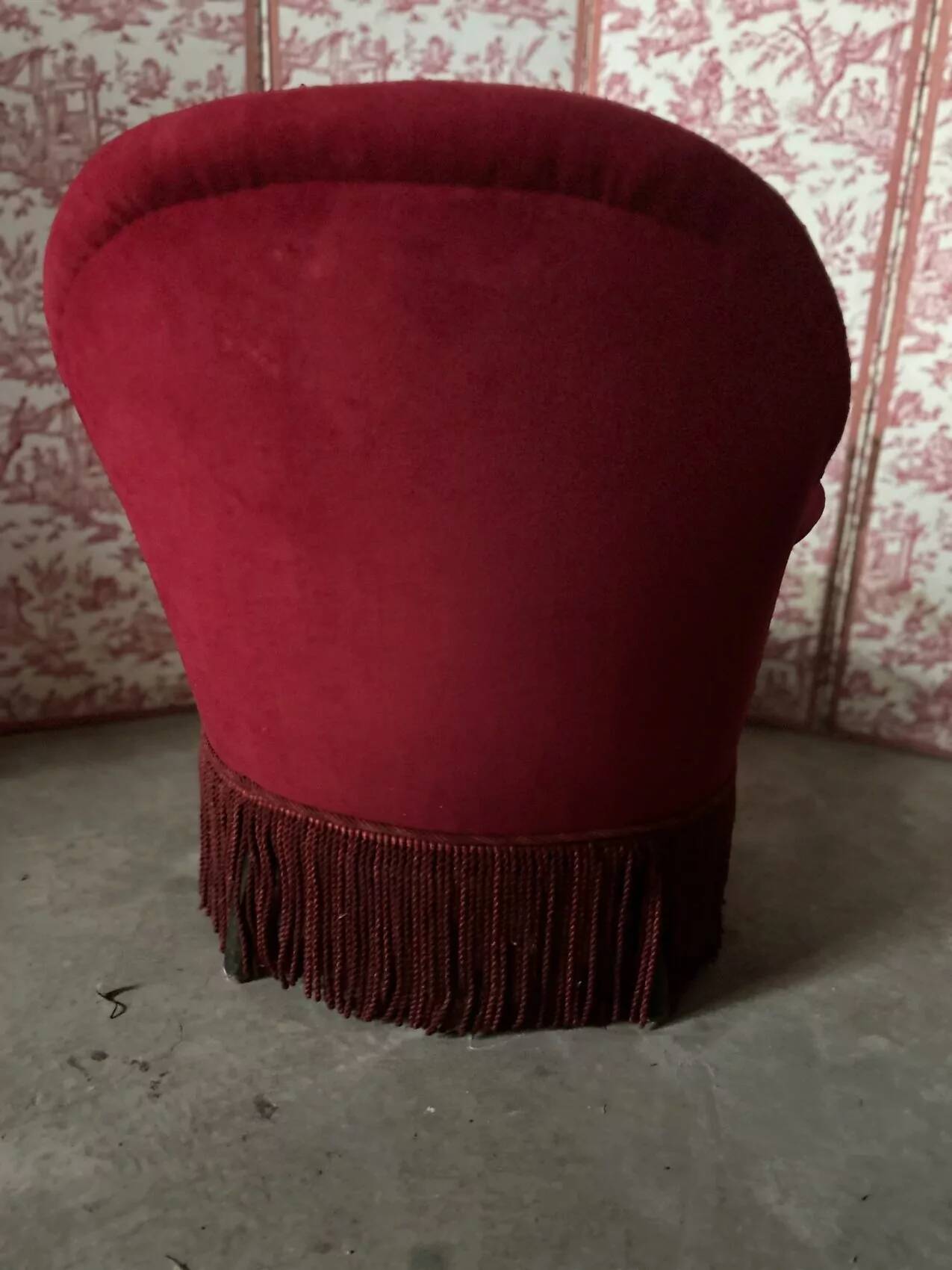 Napoleon III crapaud armchair in deep burgundy velvet