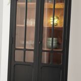 Armoire vitrée parisienne