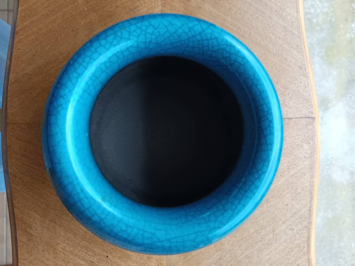 Tripod vase in crackled ceramic by Pol Chambost