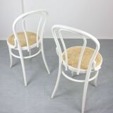 No. 18 White Chairs by Michael Thonet, Set of 4