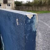 Wooden screen painted hand decorating birds