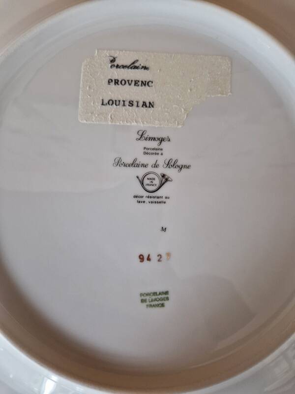 Limoges porcelain and decorated with Sologne porcelain Flat plate