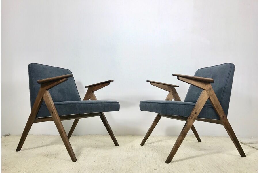 Pair of chairs bunny type 300 177, by J. Chierowski, 1960
