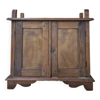 Wall storage