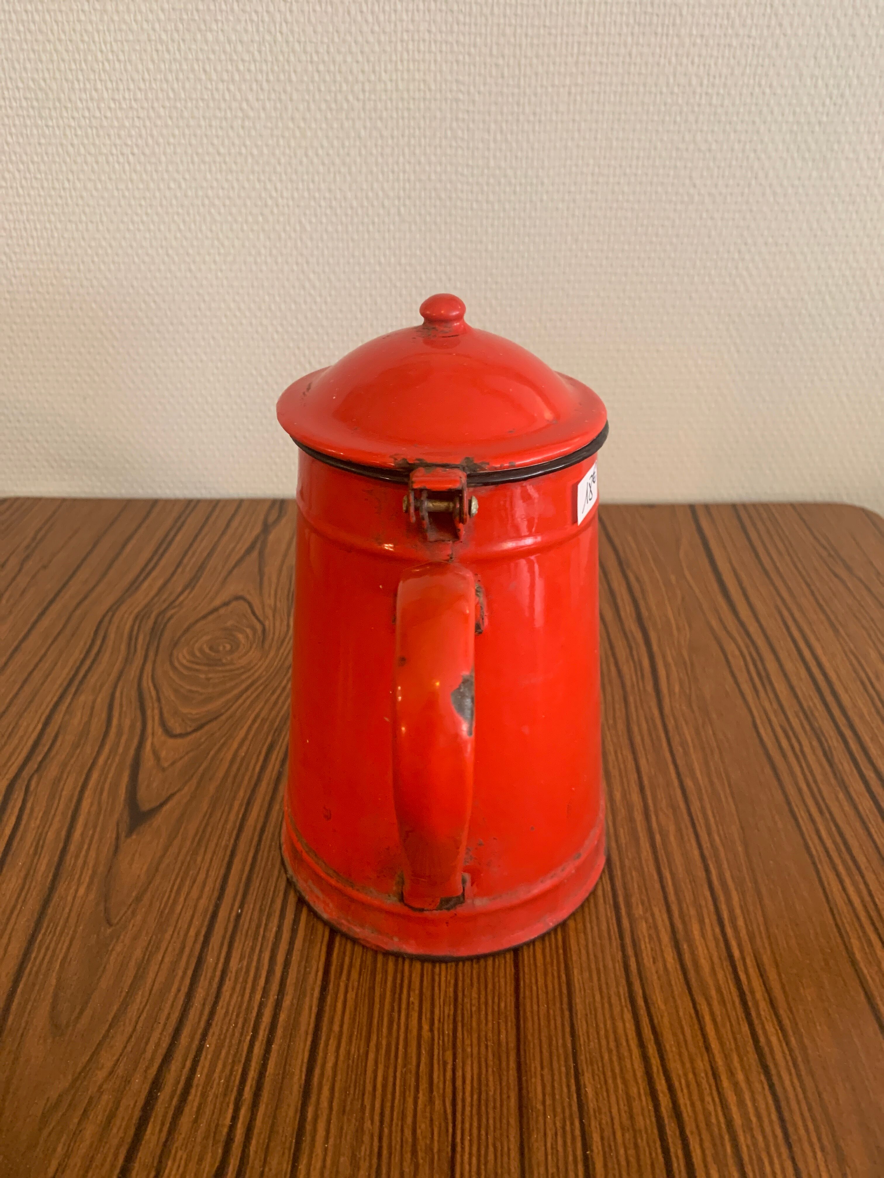 Enamelled coffee maker