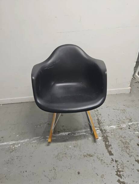 Vitra armchair with armrests