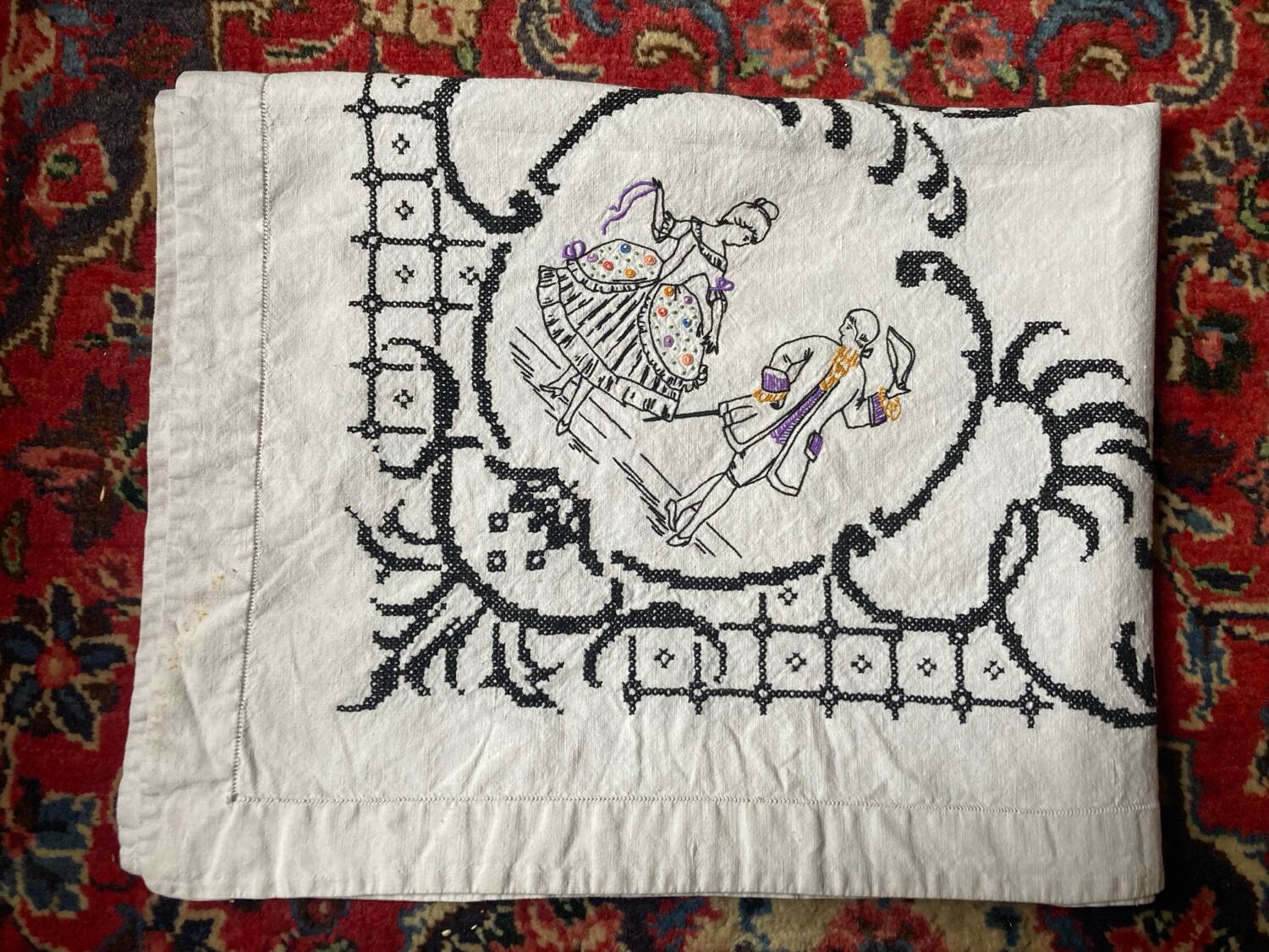 Old embroidered linen tablecloth 150x190