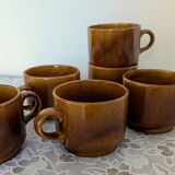 6 tasses vintage en Grès