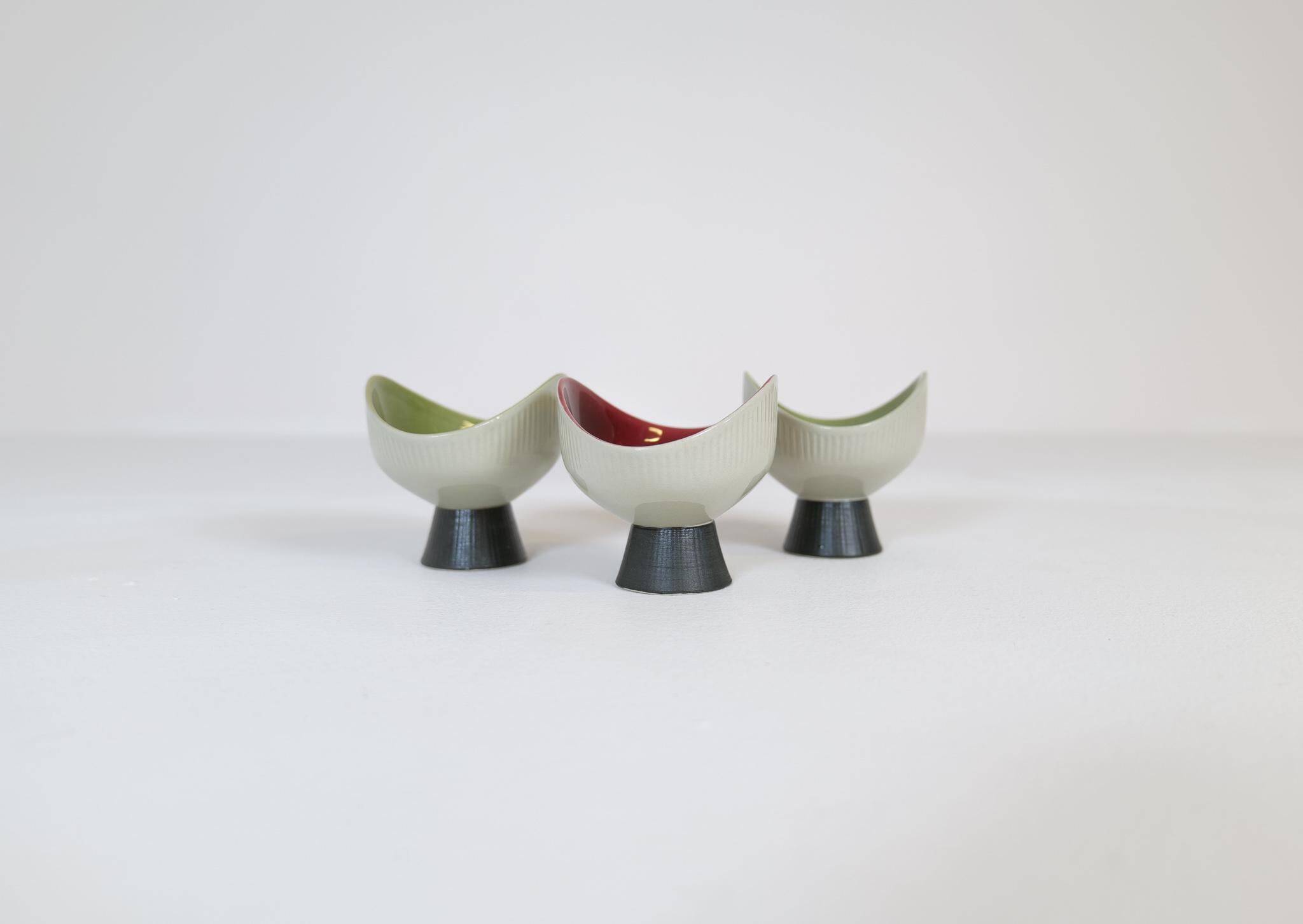 Mid-century modern set of 3 Bahia bowls by Carl-Harry Stålhane, Rörstrand, Sweden.