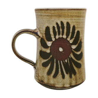 Terracotta chop decorated with vintage floral decoration