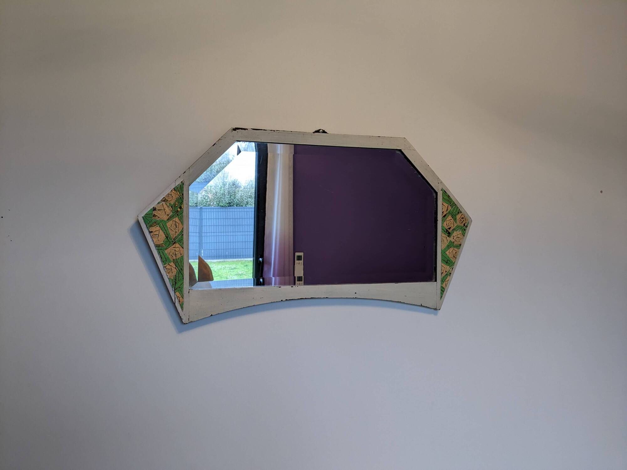 Vintage geometric mirror with floral decoration – painted patinated wood – 79 cm