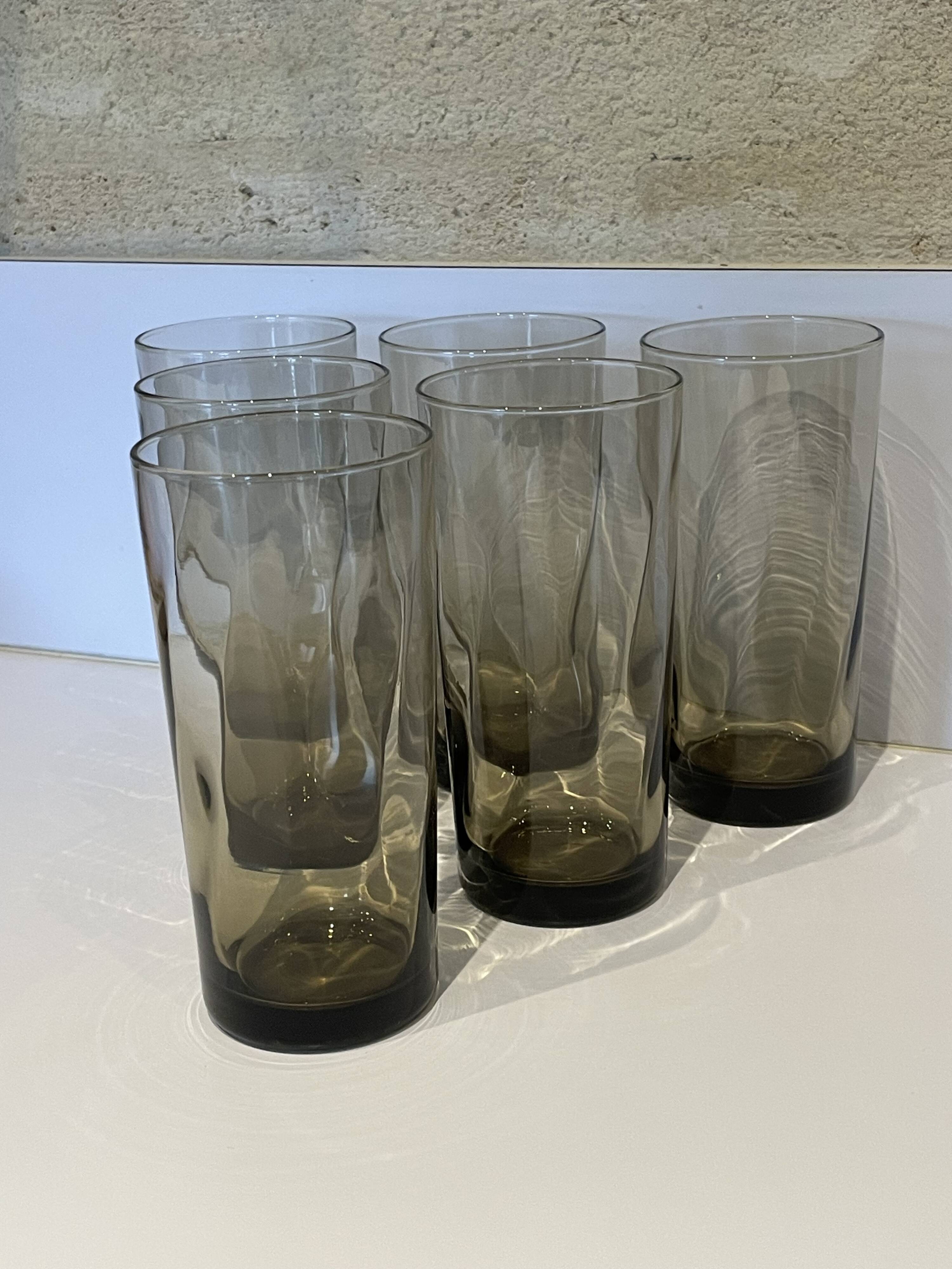 6 grands verres à orangeade années 70 en verre fumé brun