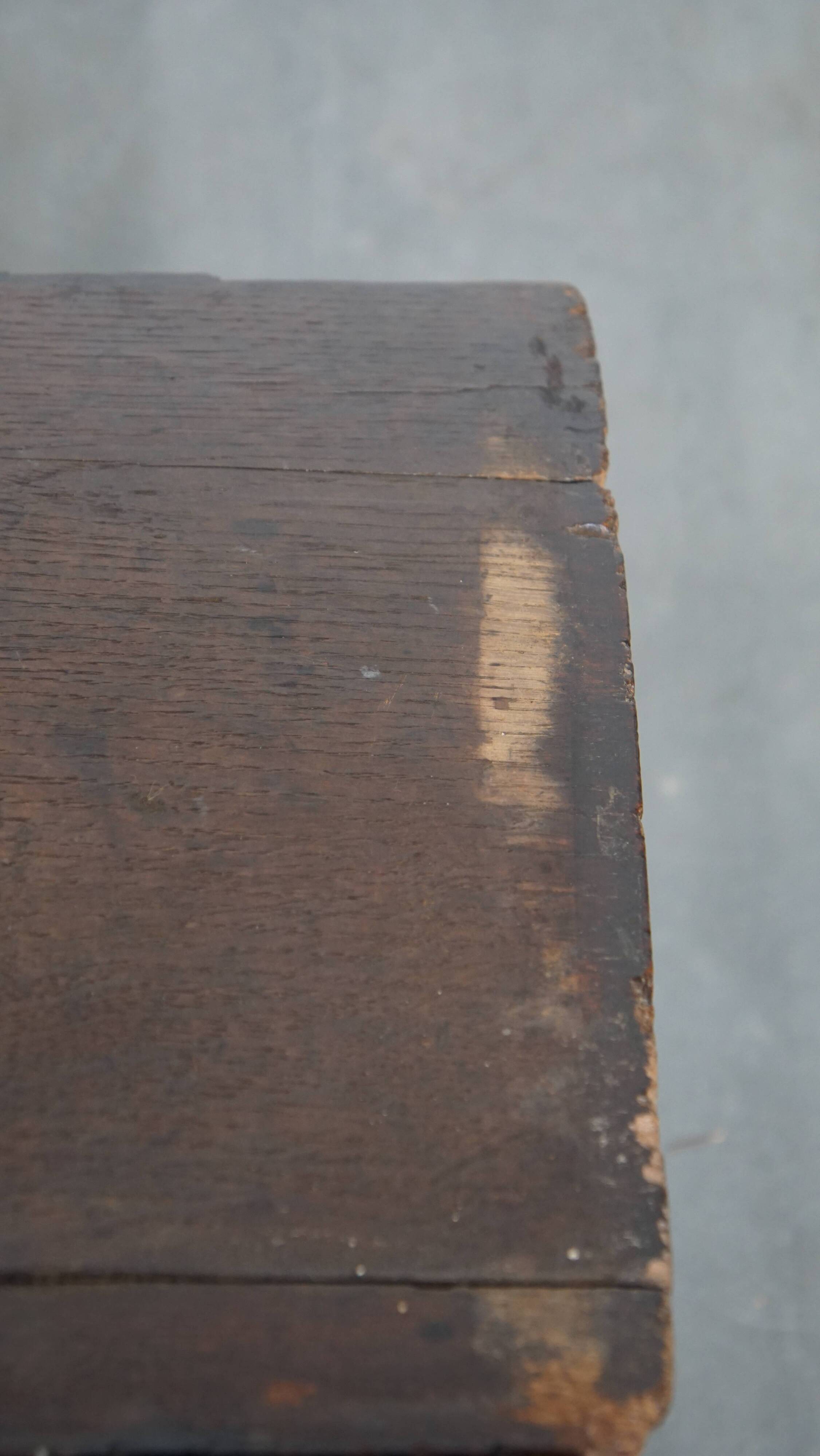 17th-century English oak antique chest