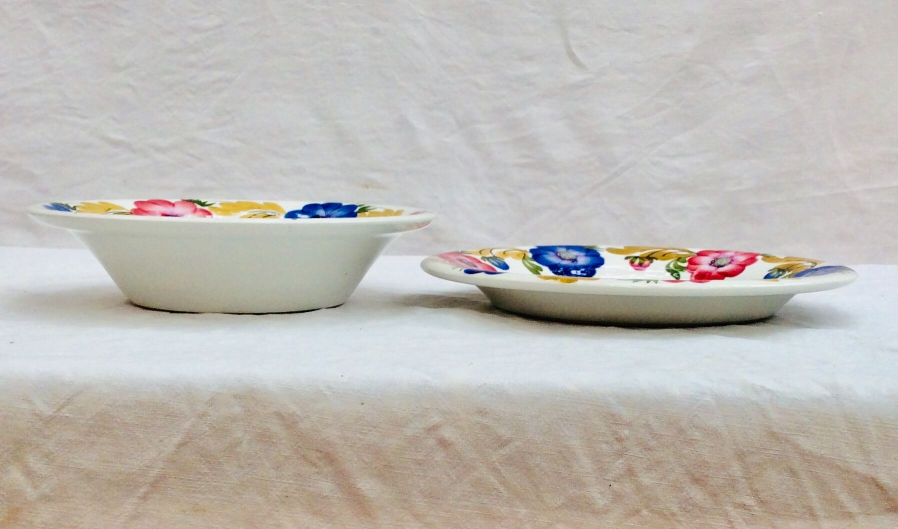 6 assiettes plat et 6 assiettes à soupe vers les années 1970 Italienne
