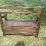Chest bench