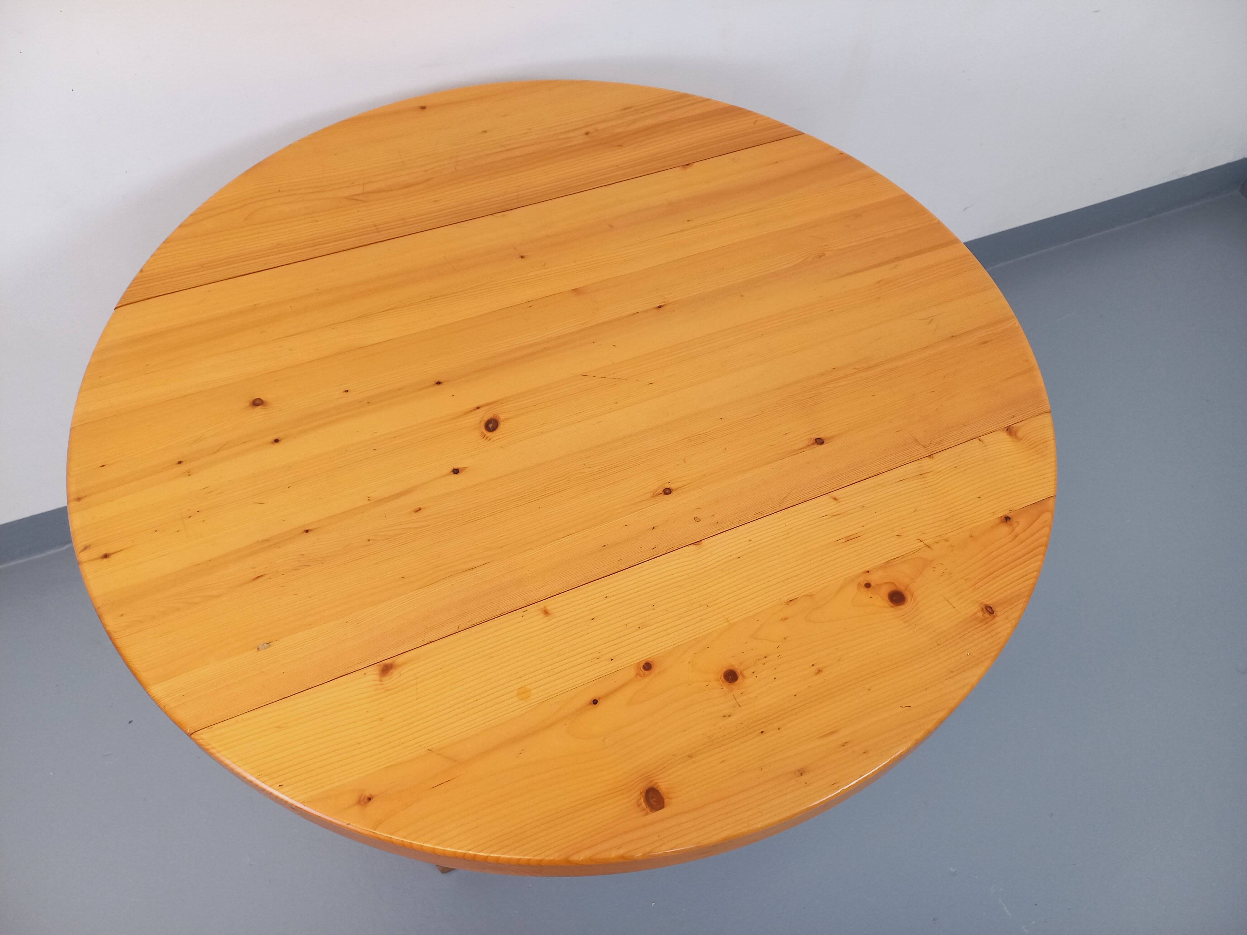 Vintage Charlotte Perriand Les Arcs round pine dining table from the 60s 70s