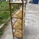 Étagère en rotin vintage