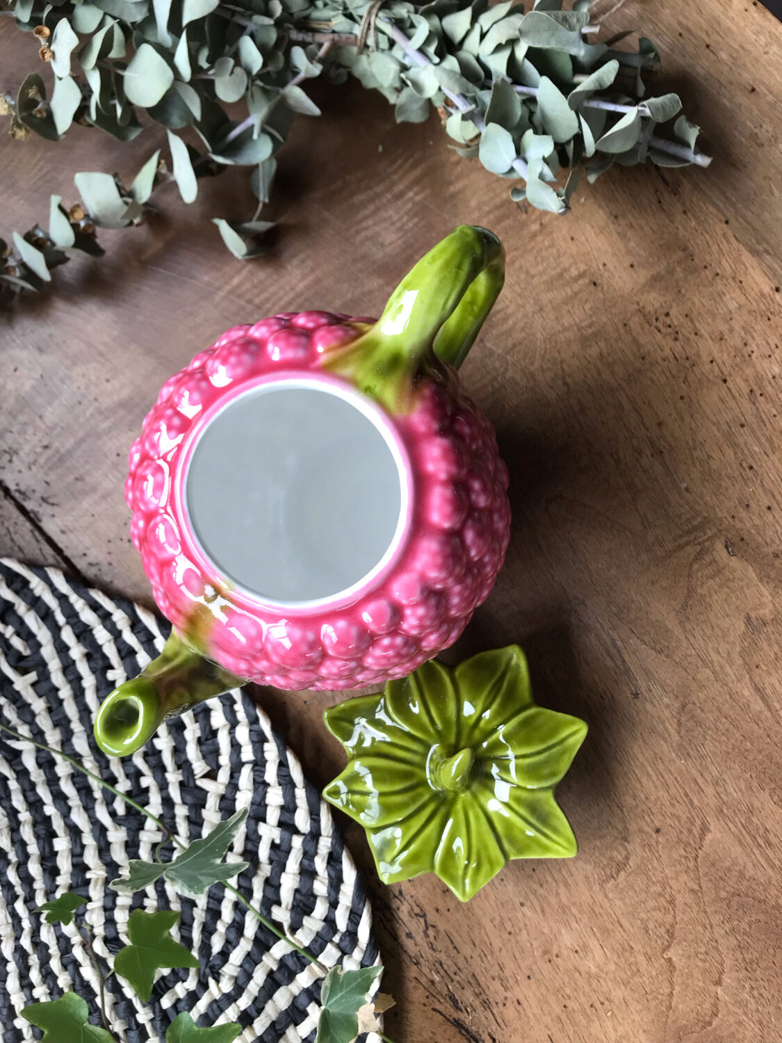 Raspberry slip teapot