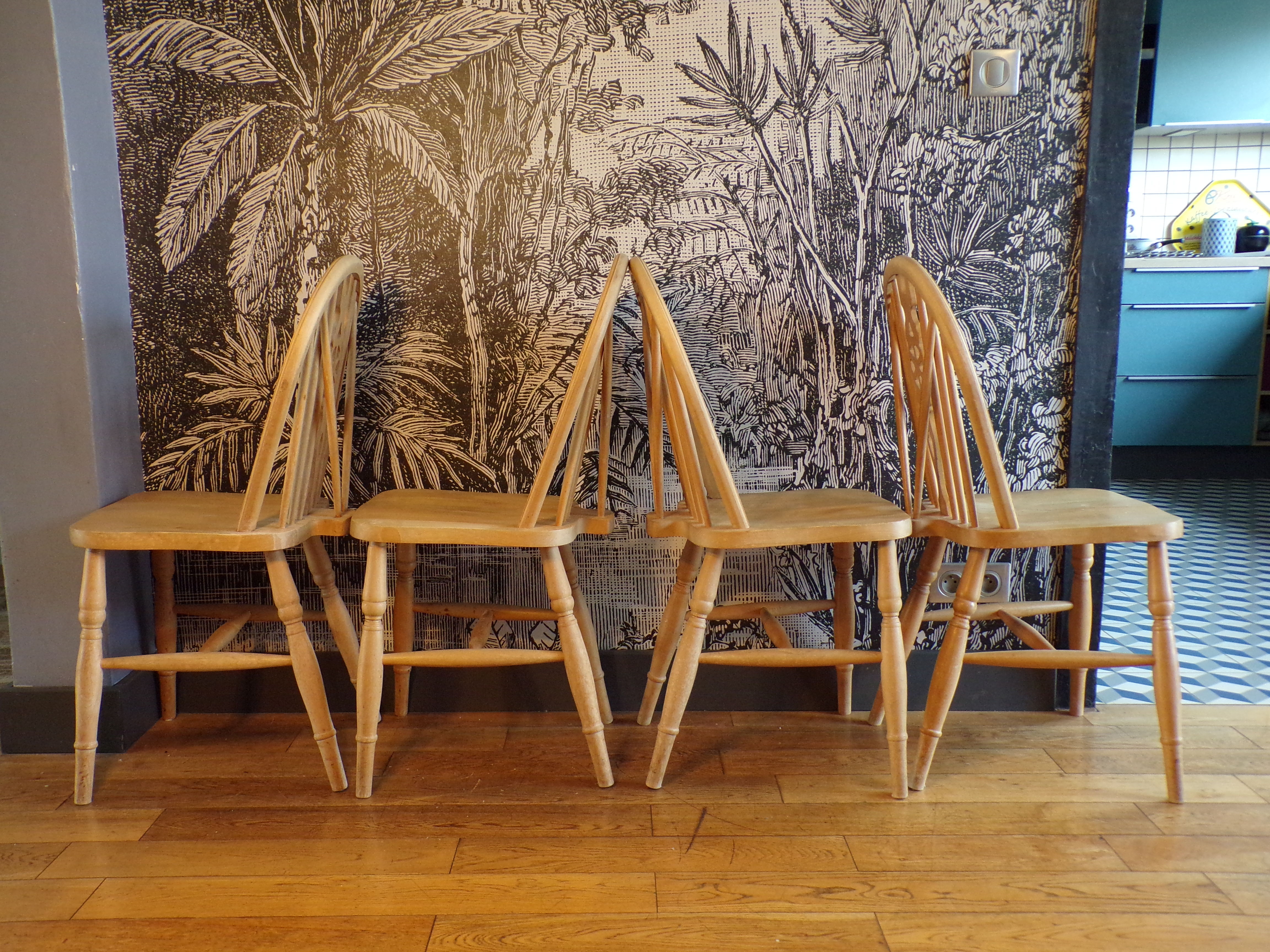 Suite 4 chairs windsor vintage