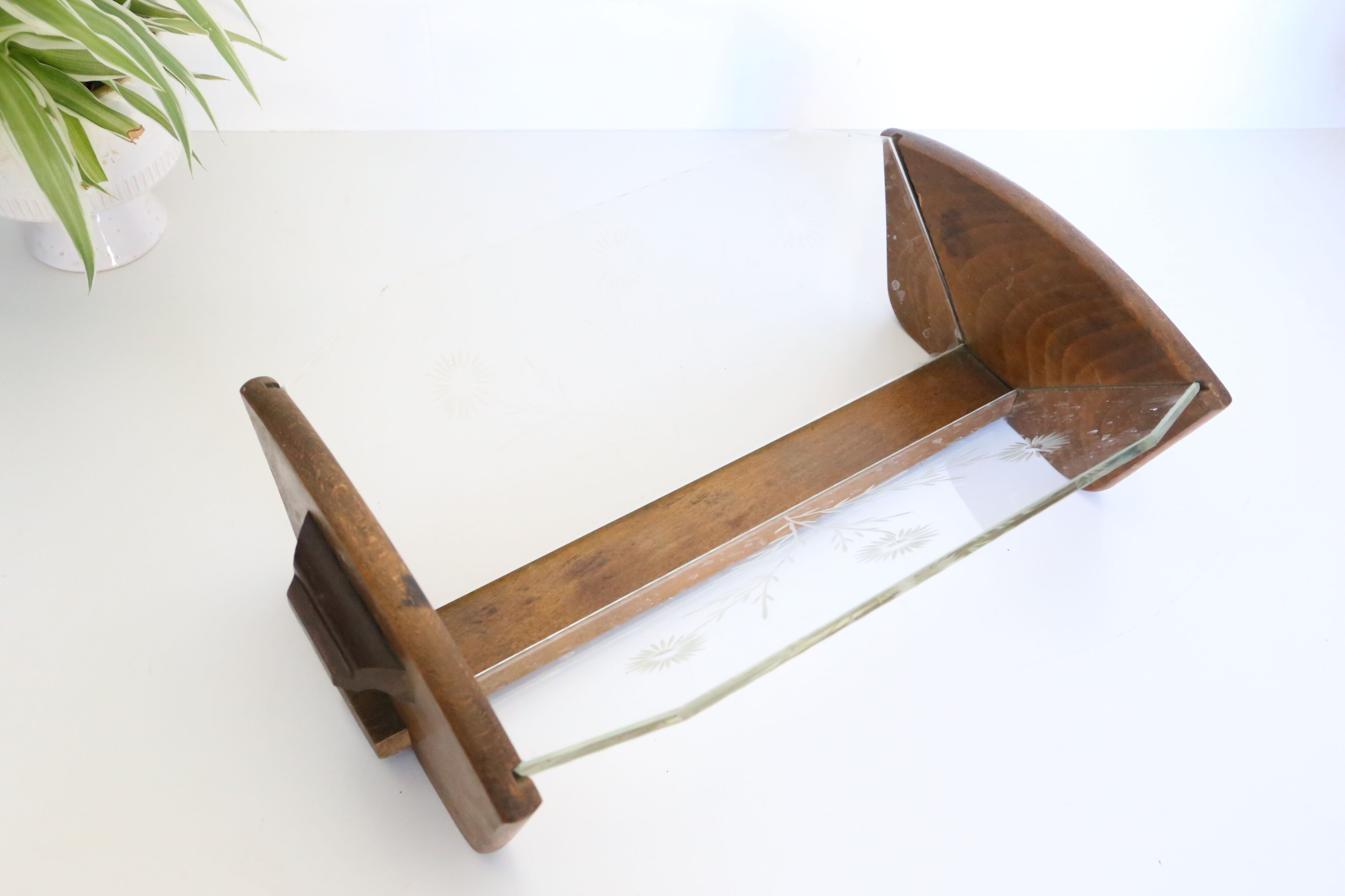 Trinket bowl wooden and glass with chiseled ornaments