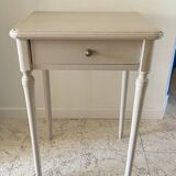 Table de chevet ancienne beige patiné