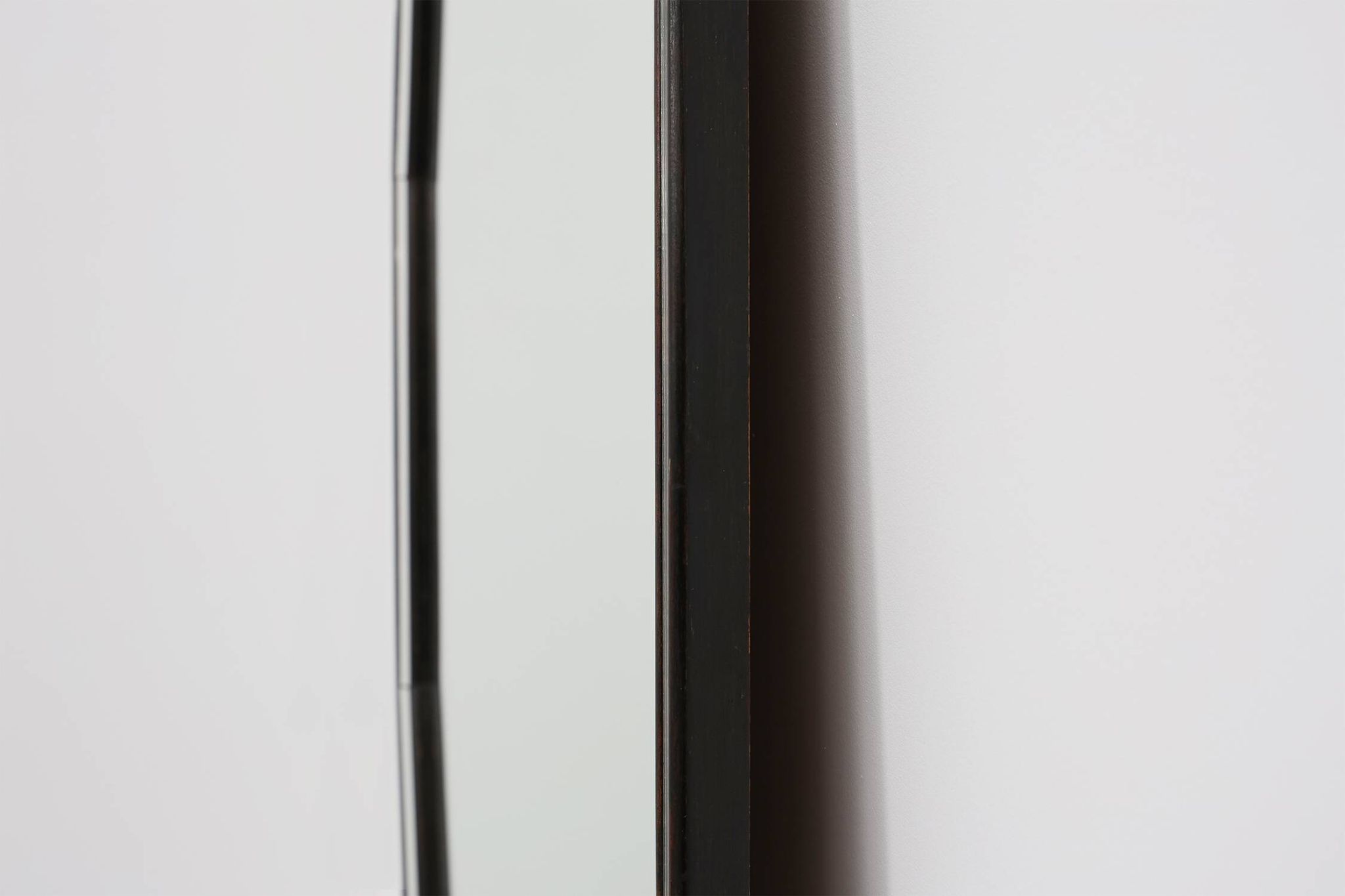 Miroir octogonal graphique du milieu du siècle avec cadre en bois noir et miroir,