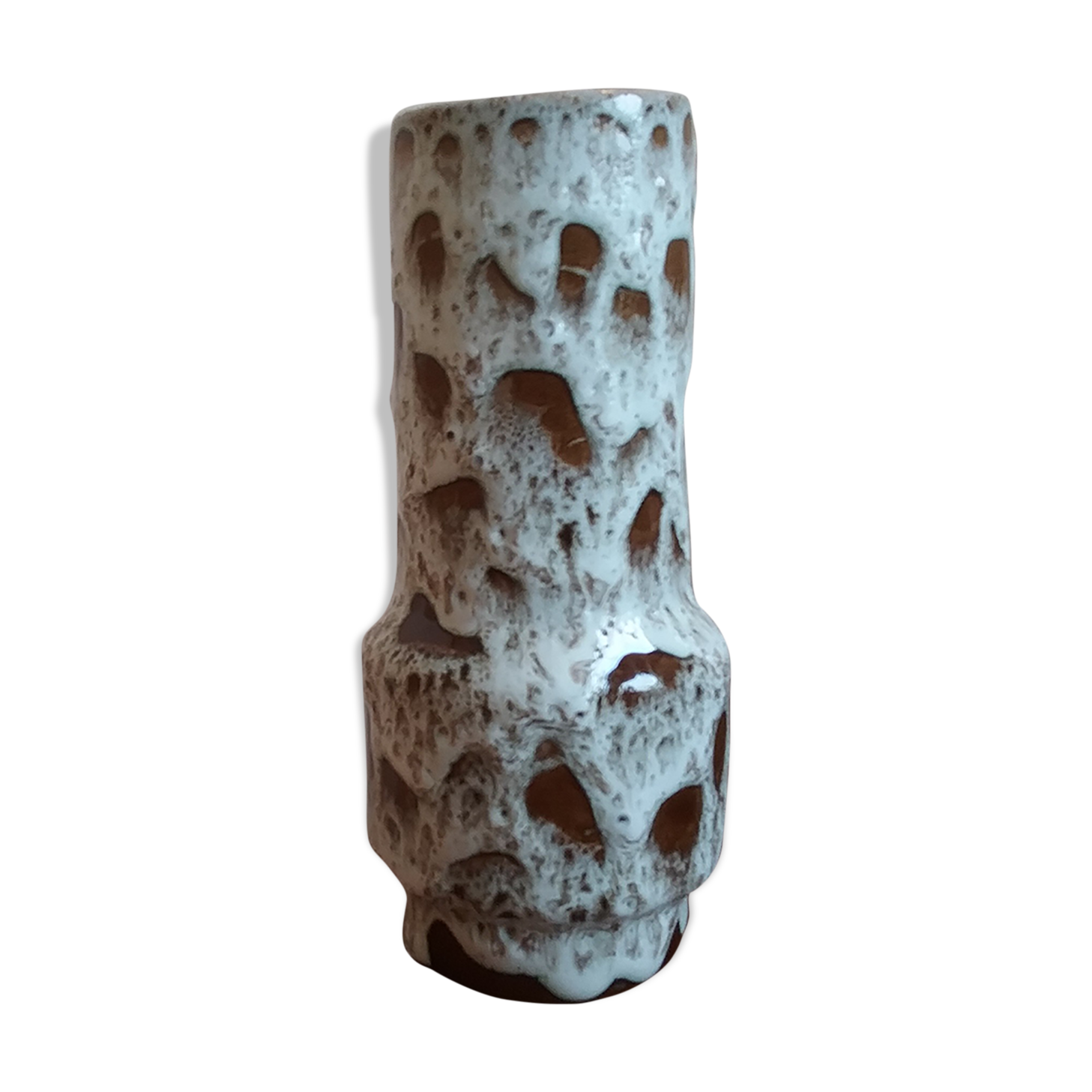 Vintage vase ht 21 cms