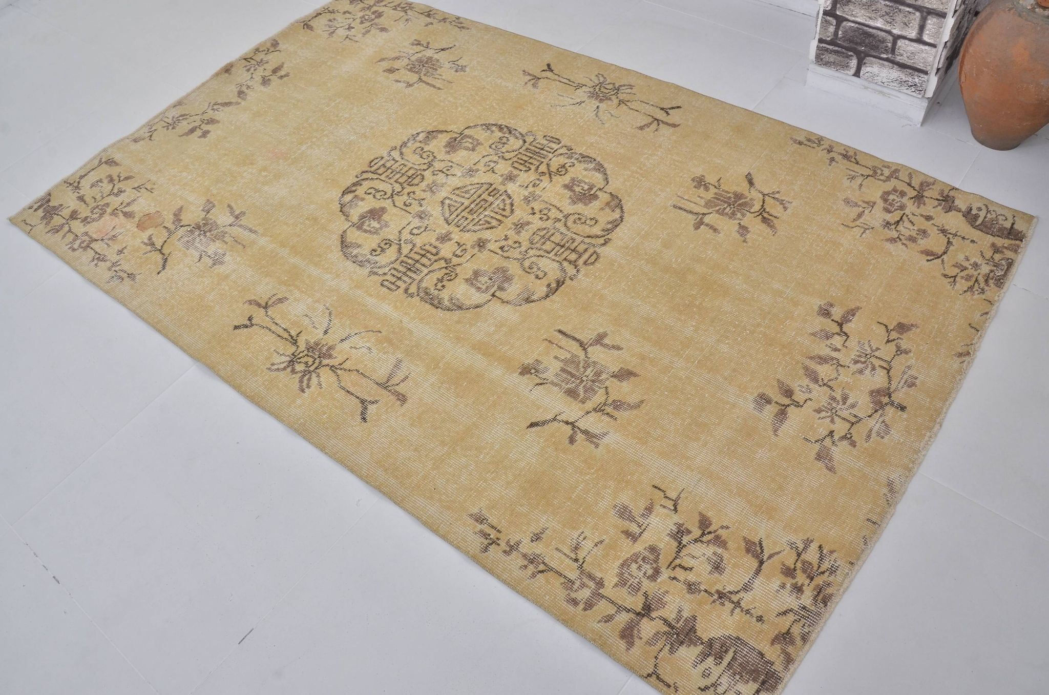 Tapis vintage Oushak neutre sku1833